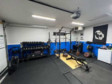 Garage gym build featuring a Gorila Fitness rack in Canada