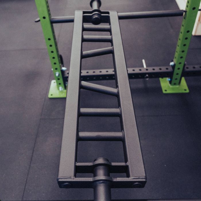 Close-up of Gorila Alligator Football Bar handles – 3 sets of 1.25-inch neutral grips with sandblasted texture and matte black finish for optimal control and comfort