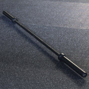 Gorila Bar Teflon complete bar – PTFE-coated steel barbell engineered for smooth rotation and long-term performance.