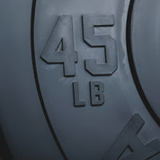 Gorila 45LB bumper plate detail – durable virgin rubber construction with minimal bounce, built for repeated drops and heavy gym use.