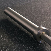 Gorila Ceros Power Bar sleeve detail showing smooth rotation and grooved finish for secure plate loading.