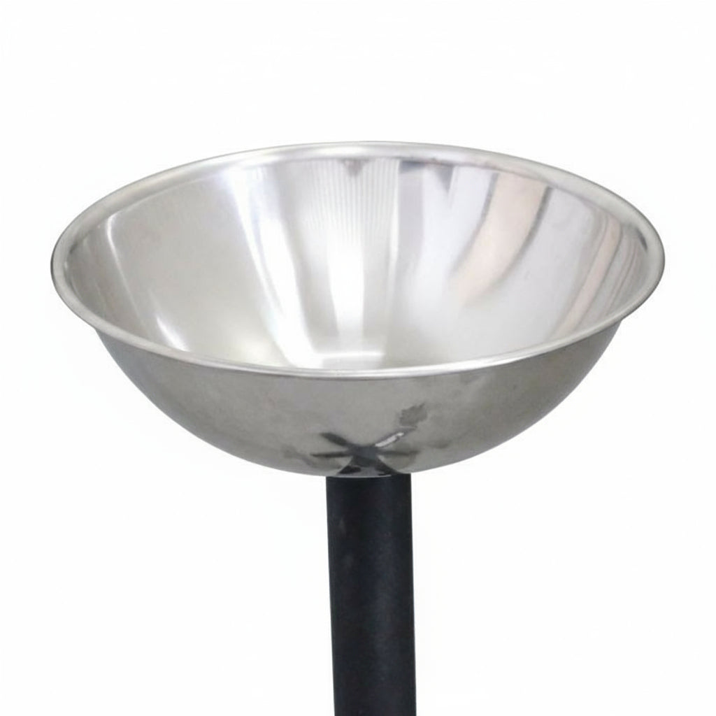Close-up of Gorila Chalk Bucket – stainless steel bowl on a sturdy stand, ideal for weightlifting and powerlifting gyms to maintain grip and cleanliness.
