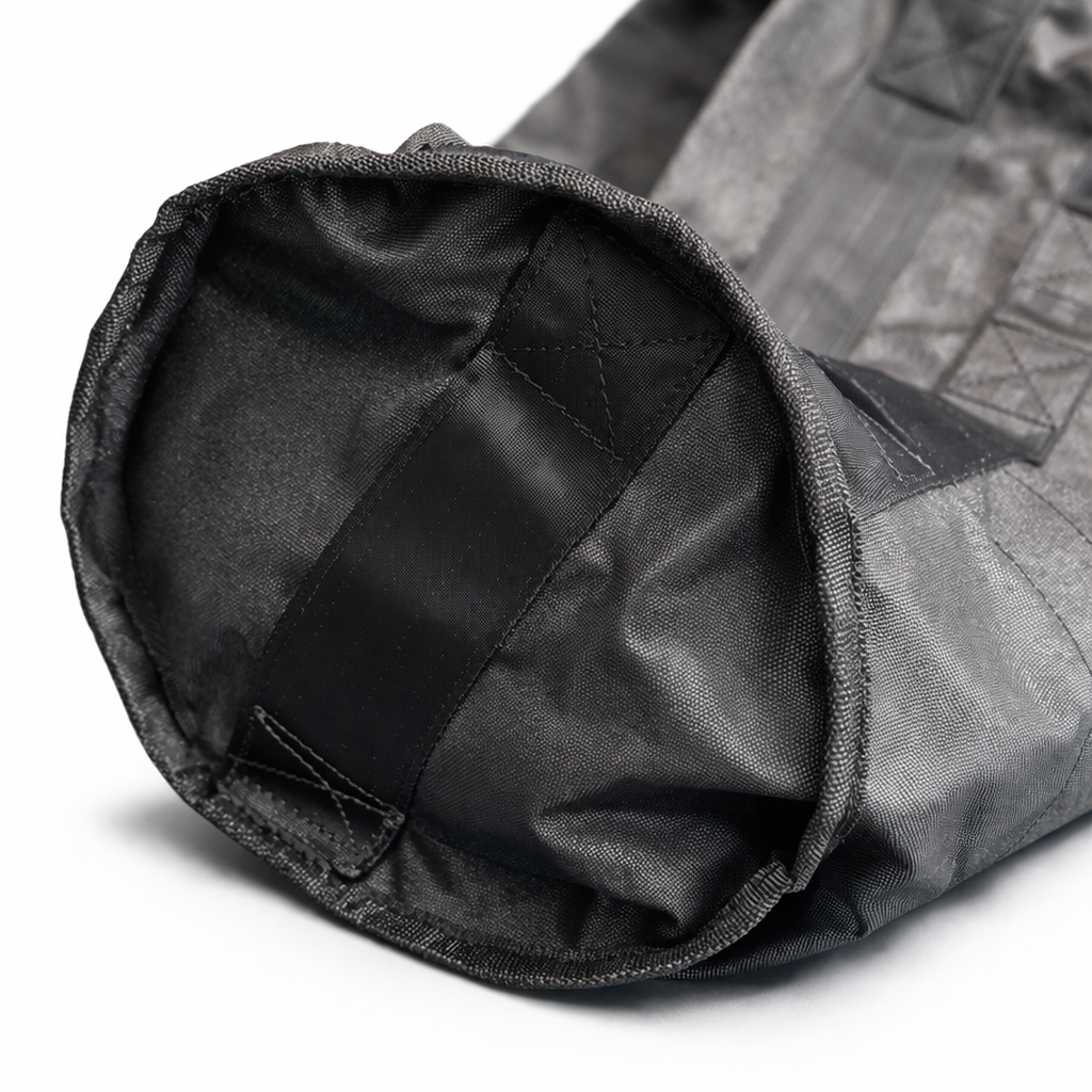 Interior view of the Gorila Fitness sandbag, featuring heavy-duty reinforced stitching and integrated nylon straps built for maximum durability.