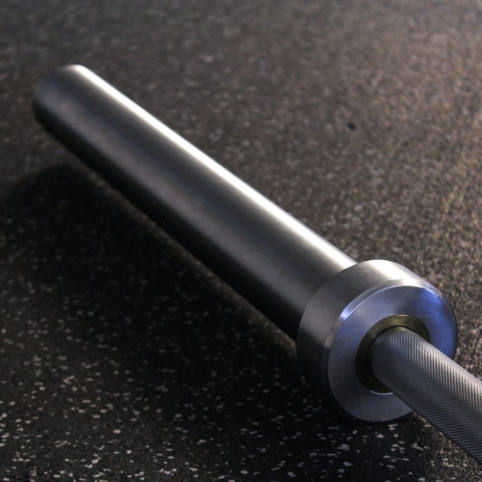 Close-up of Gorila Men Training Bar 2.0 sleeve bushing – four precision bearings for consistent spin and competition-level performance