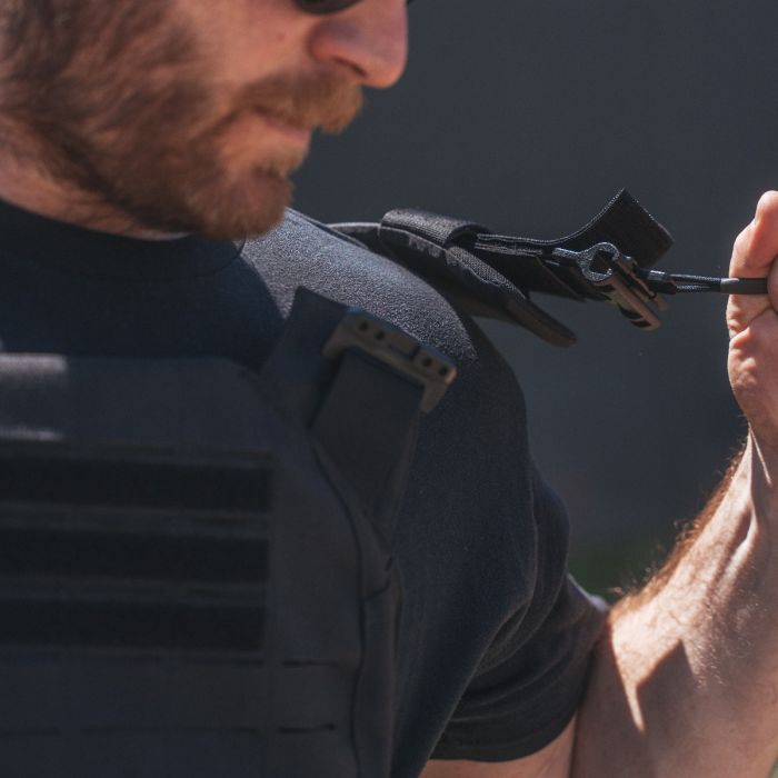 Close view of the quick release chest clips on the Phantom 2.0, a no Velcro design that prevents chafing during ruck walks and runs